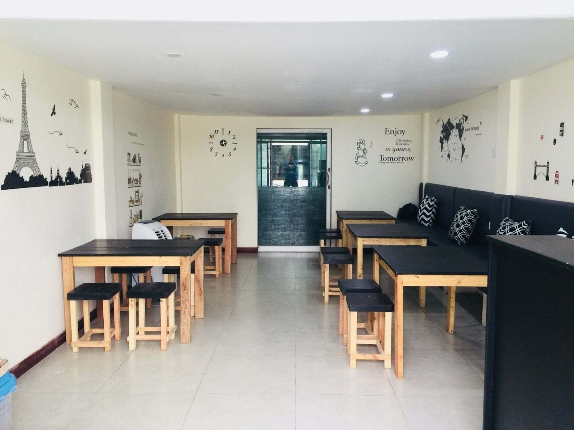 Interpartie Hotel (Adults Only) Bangkok Extérieur photo