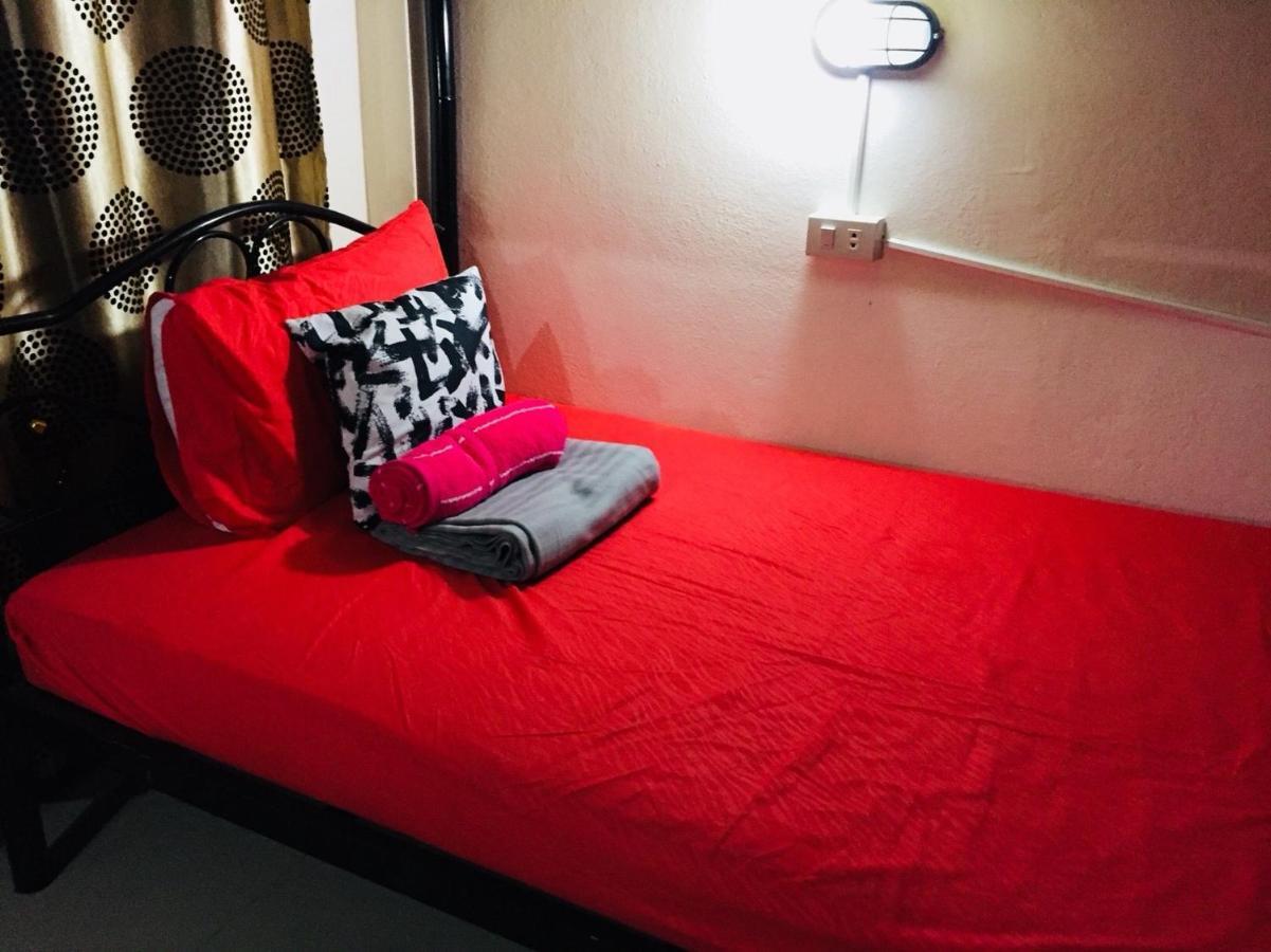 Interpartie Hotel (Adults Only) Bangkok Chambre photo