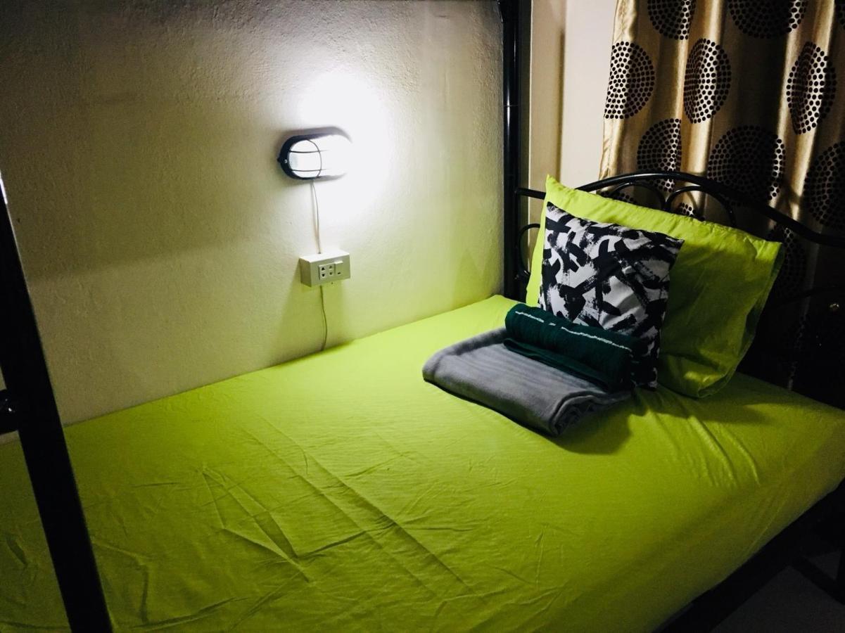 Interpartie Hotel (Adults Only) Bangkok Chambre photo